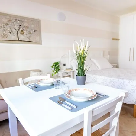 Residence Il Vento E Il Mare 아파트호텔 팔라우