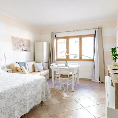 Residence Il Vento E Il Mare アパートホテル パラーウ