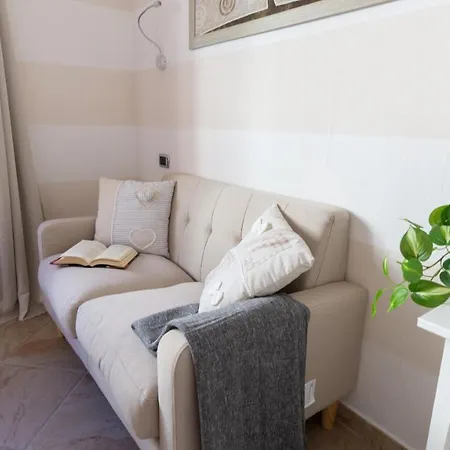 Residence Il Vento E Il Mare 4* パラーウ