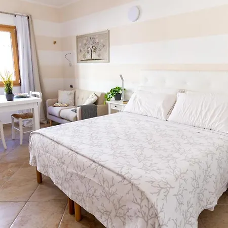 Residence Il Vento E Il Mare 아파트호텔 팔라우